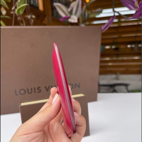 Louis vuitton epi fuchsia card case - Picture 4 of 7